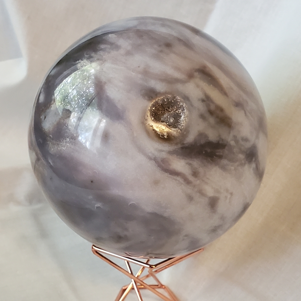 BLUE AGATE SPHERE WITH DRUZY